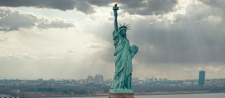 Which iconic site is featured in this photo?